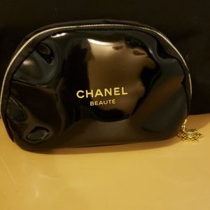 Chanel beauty case